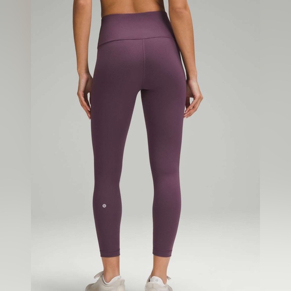 Pants - Like new Lululemon Wunder Train High-Rise Ribbed Tight 25"
Grape Thistle 8